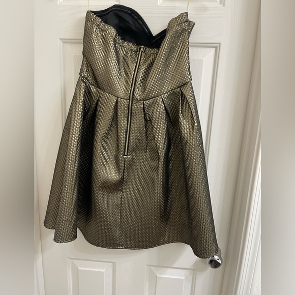 CHARLOTTE RUSSE mini strapless dress - Picture 2 of 4